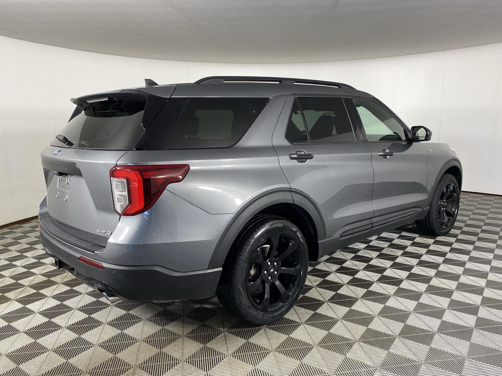 2023 Ford Explorer ST-Line