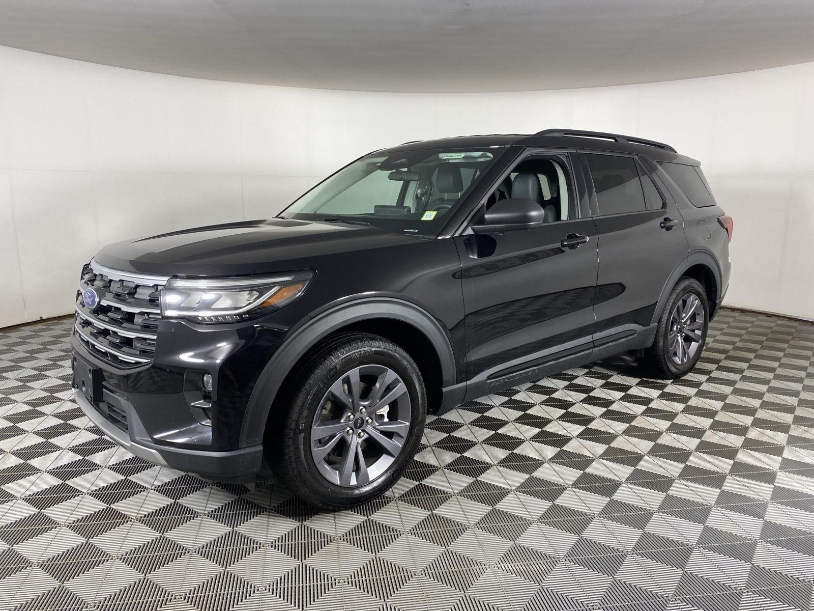 2026 Ford Explorer Active w/200A Pkg