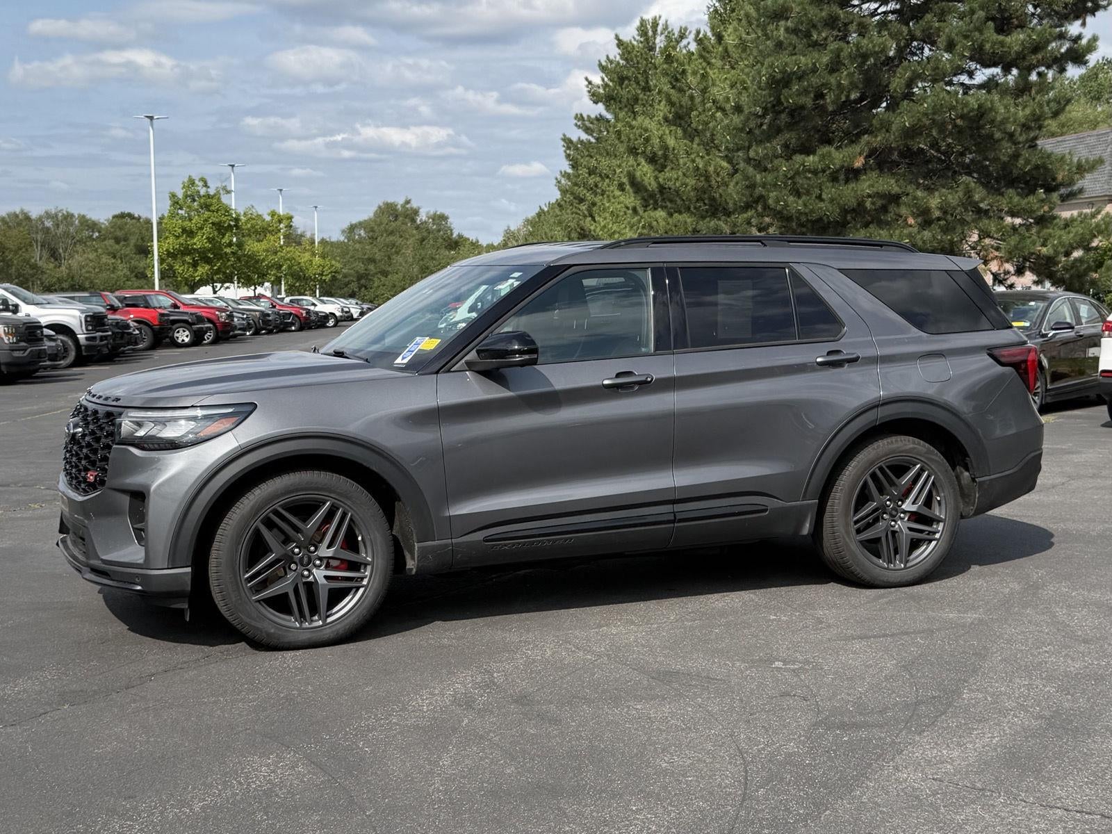 2025 Ford Explorer ST