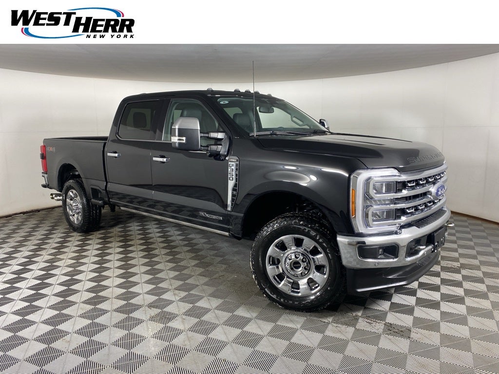 2023 Ford F-350SD Lariat