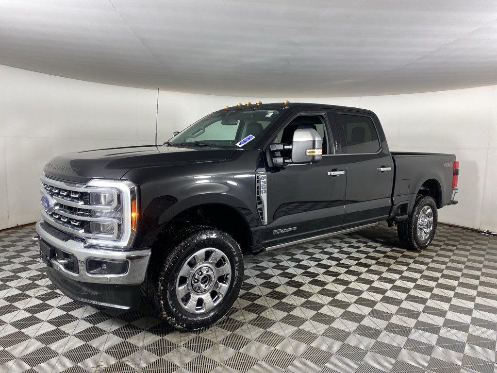 2023 Ford F-350SD Lariat