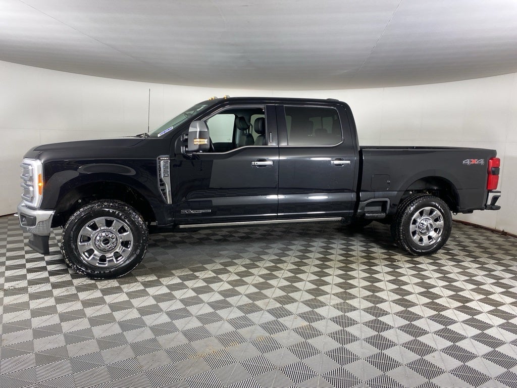 2023 Ford F-350SD Lariat