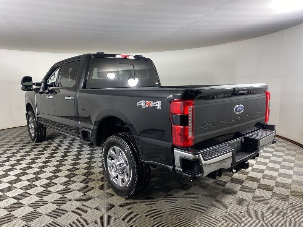 2023 Ford F-350SD Lariat