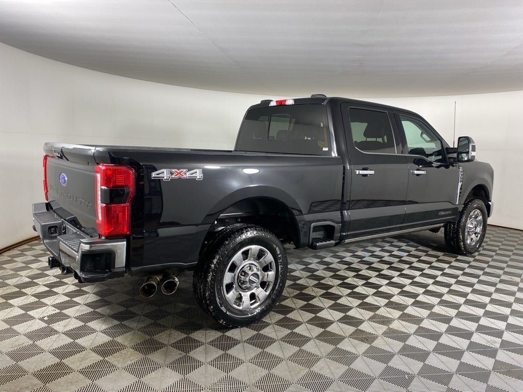 2023 Ford F-350SD Lariat