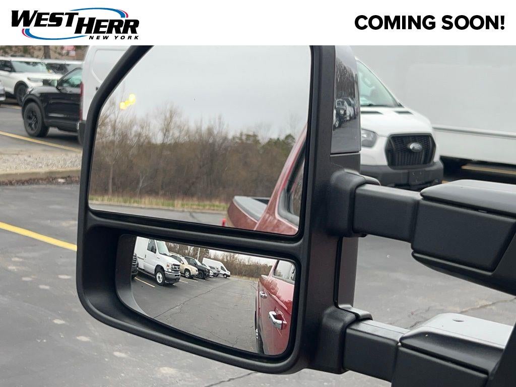 2022 Ford F-350SD Lariat