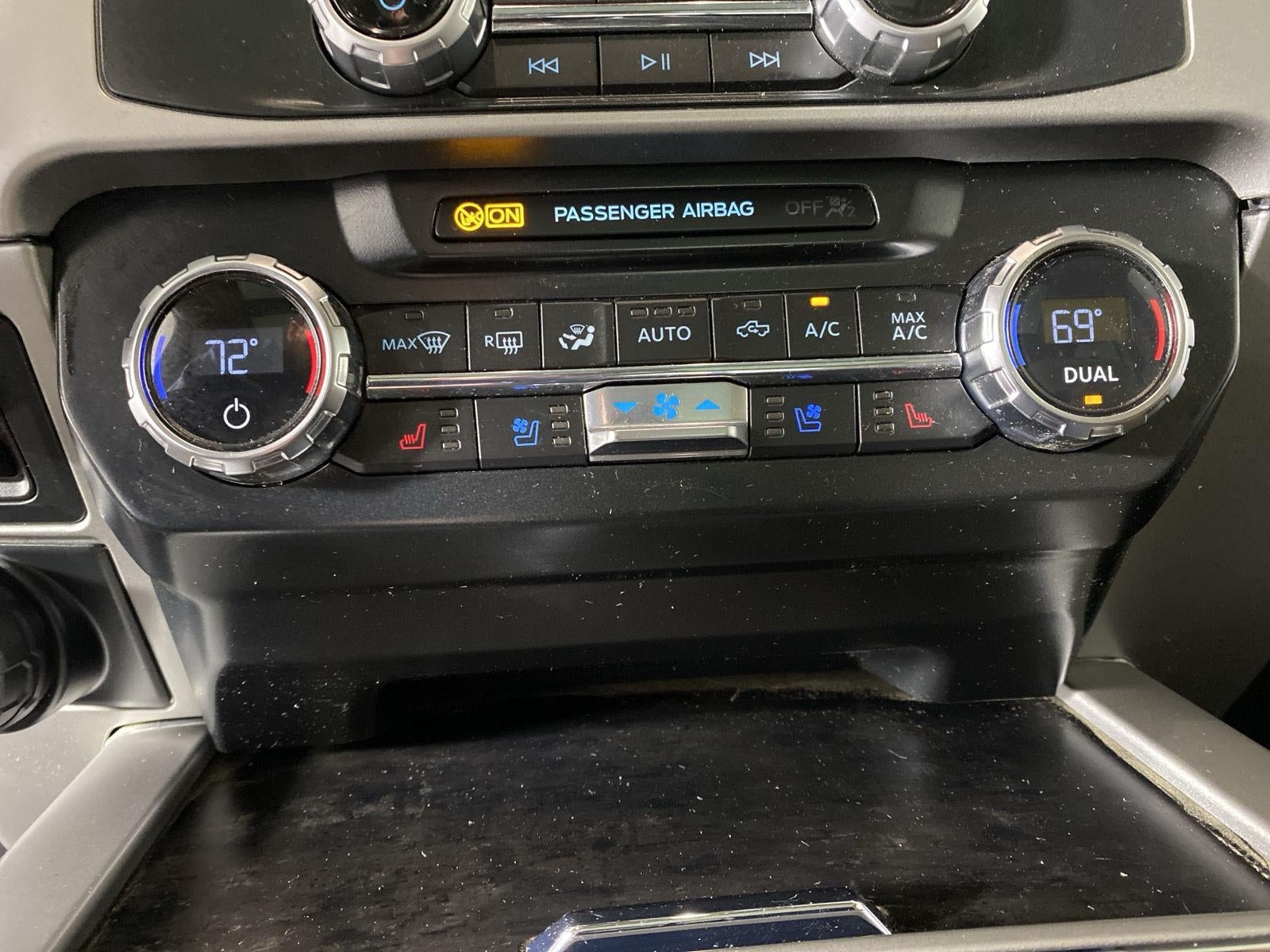 2022 Ford F-350SD Lariat