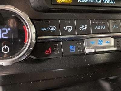 2022 Ford F-350SD Lariat