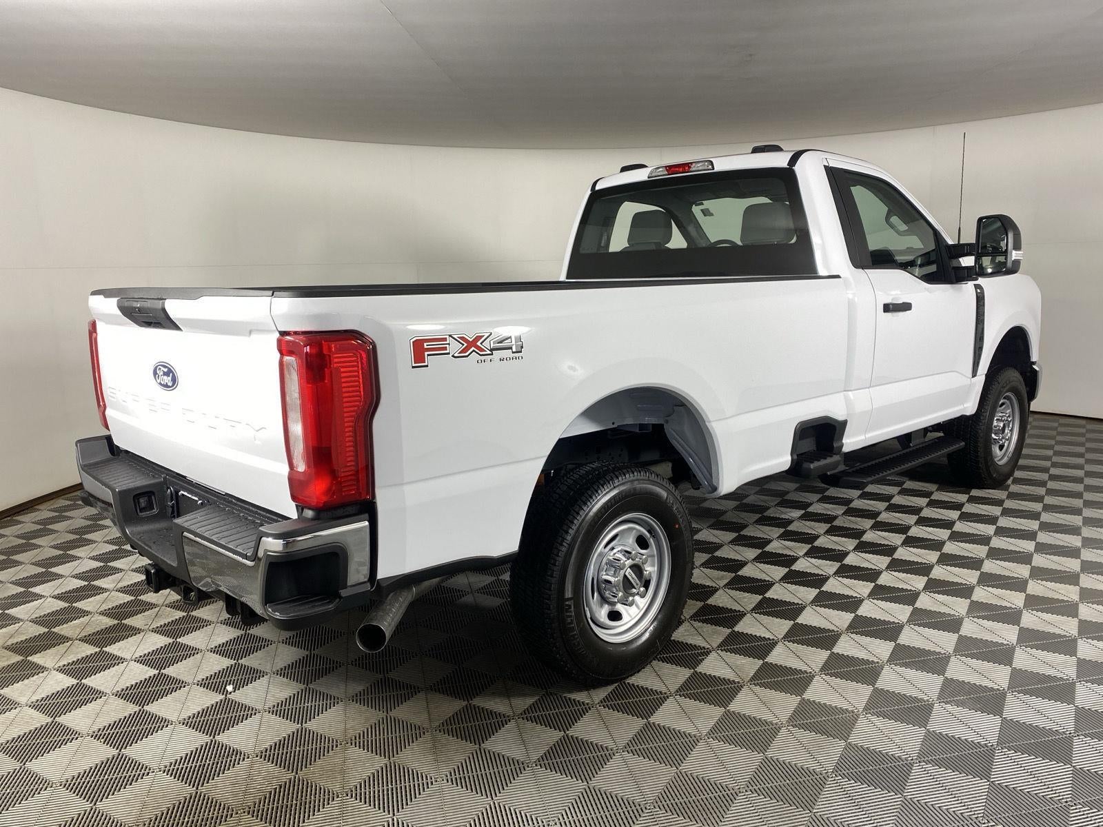 2027 Ford Super Duty F-250 SRW XL