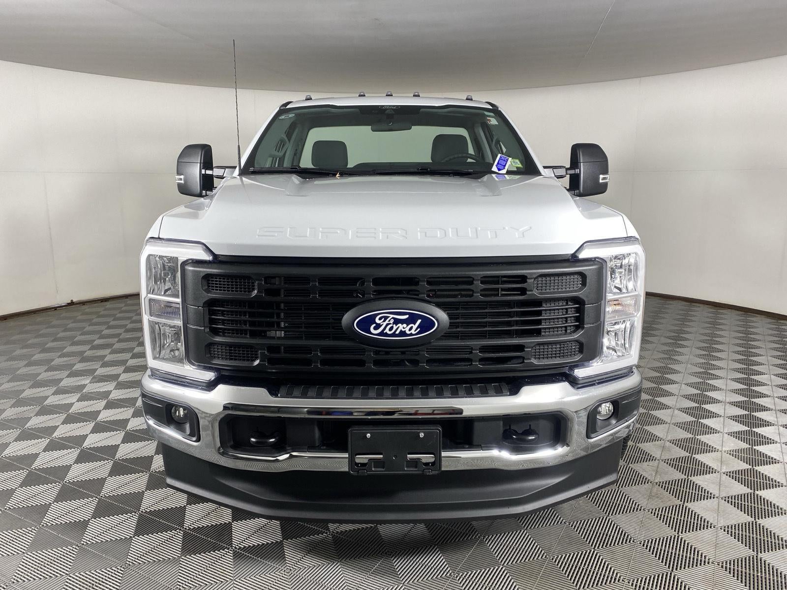 2027 Ford Super Duty F-250 SRW XL