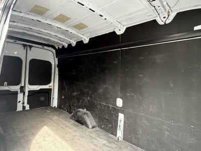 2025 Ford Transit 250