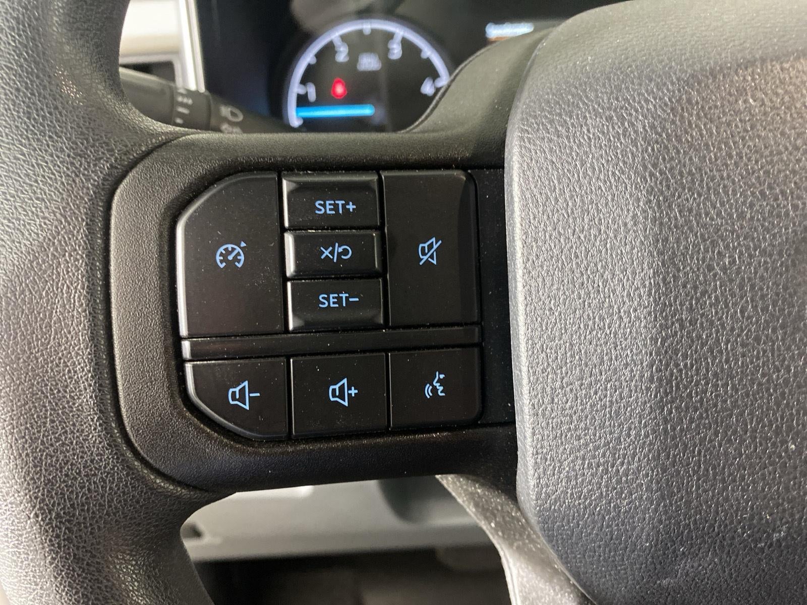 2025 Ford Super Duty F-350 XLT