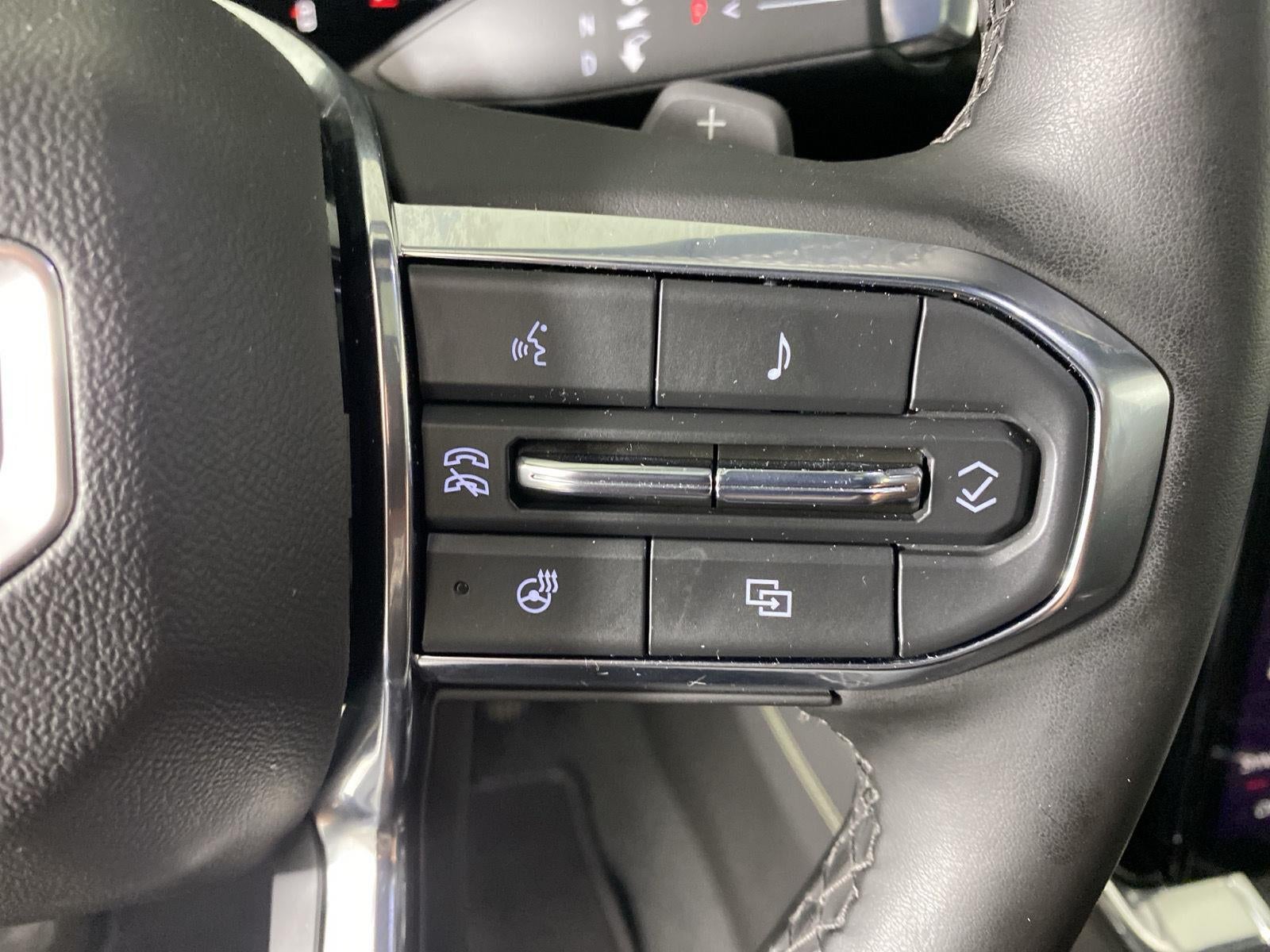 2025 GMC Yukon Elevation
