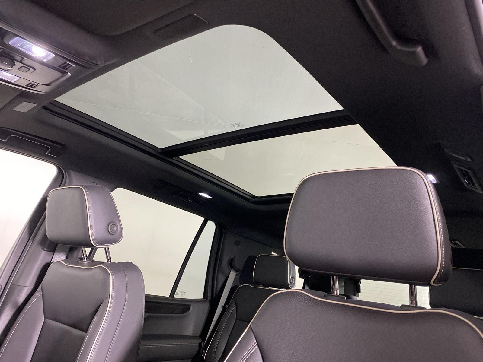2025 GMC Yukon Elevation