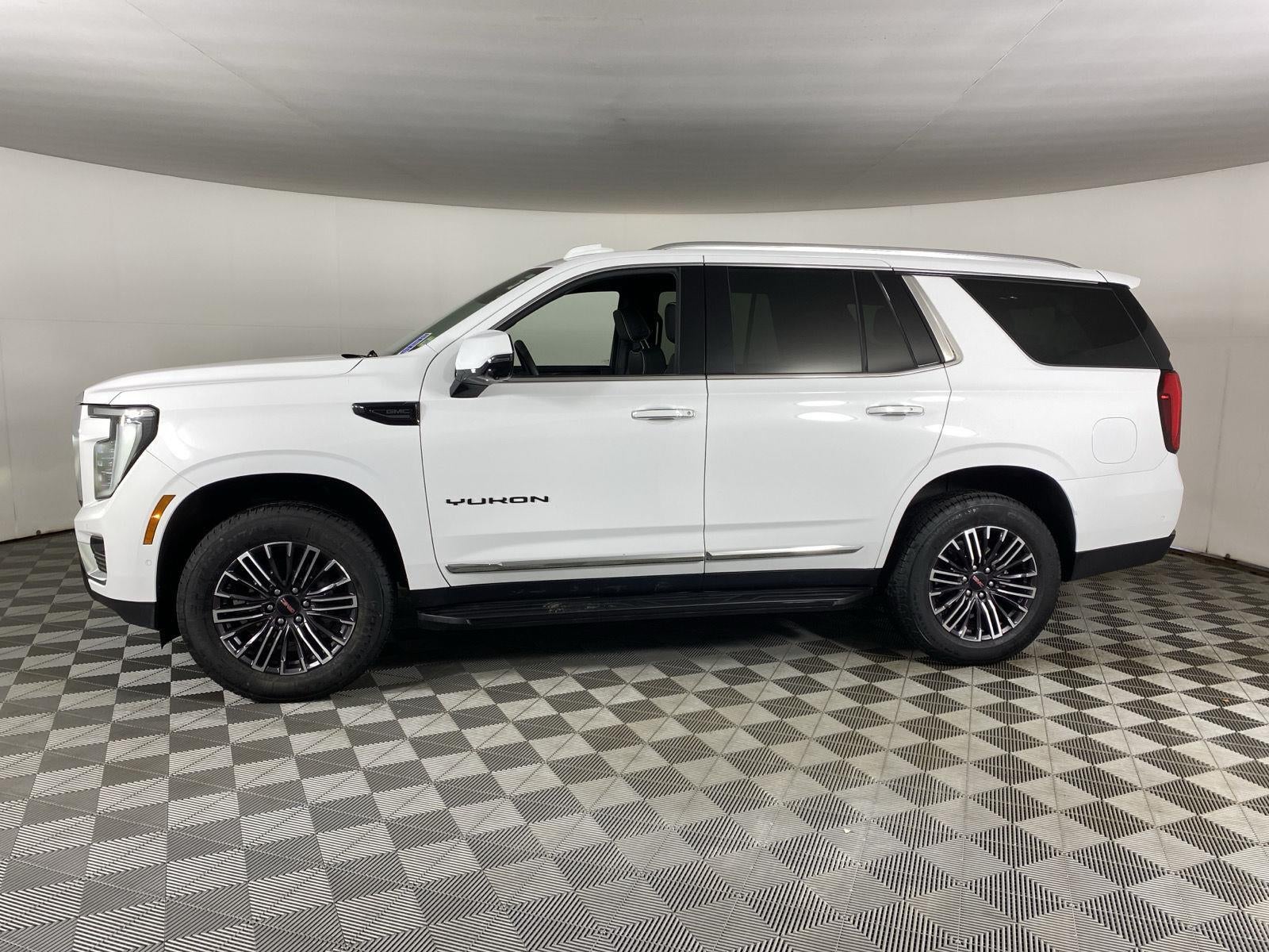 2025 GMC Yukon Elevation