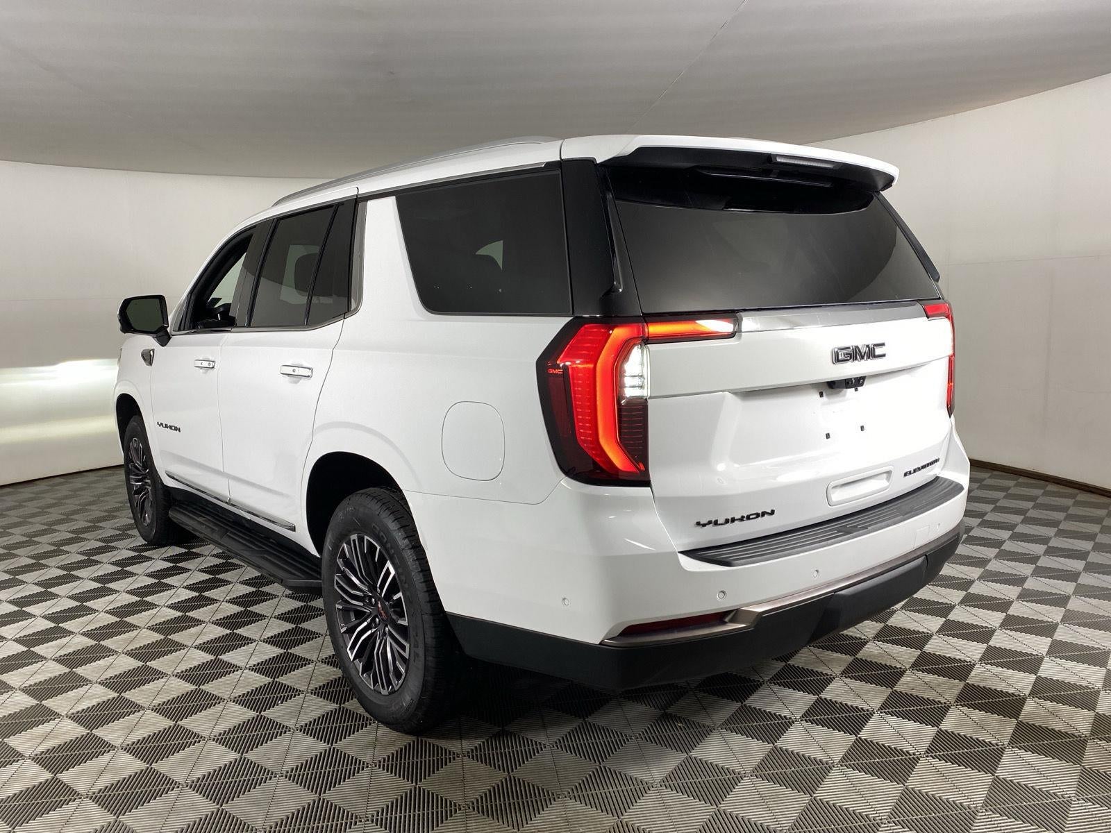 2025 GMC Yukon Elevation