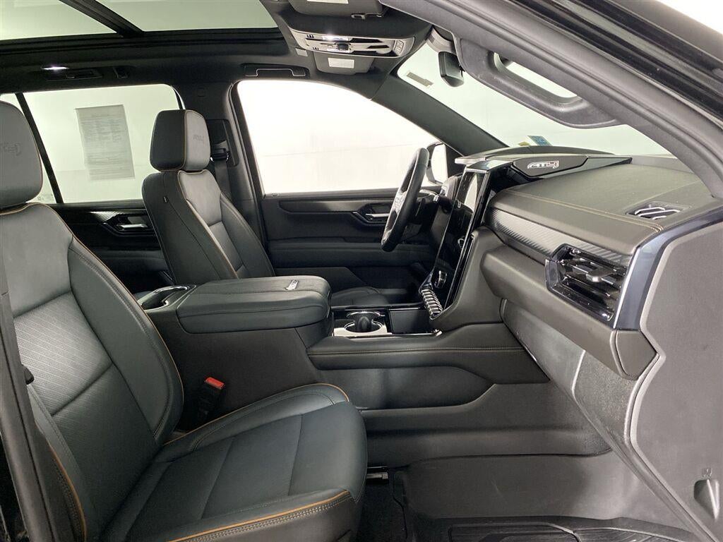 2025 GMC Yukon AT4
