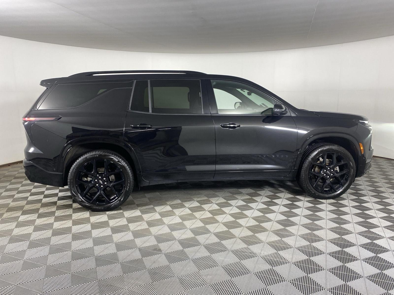 2024 Chevrolet Traverse AWD RS