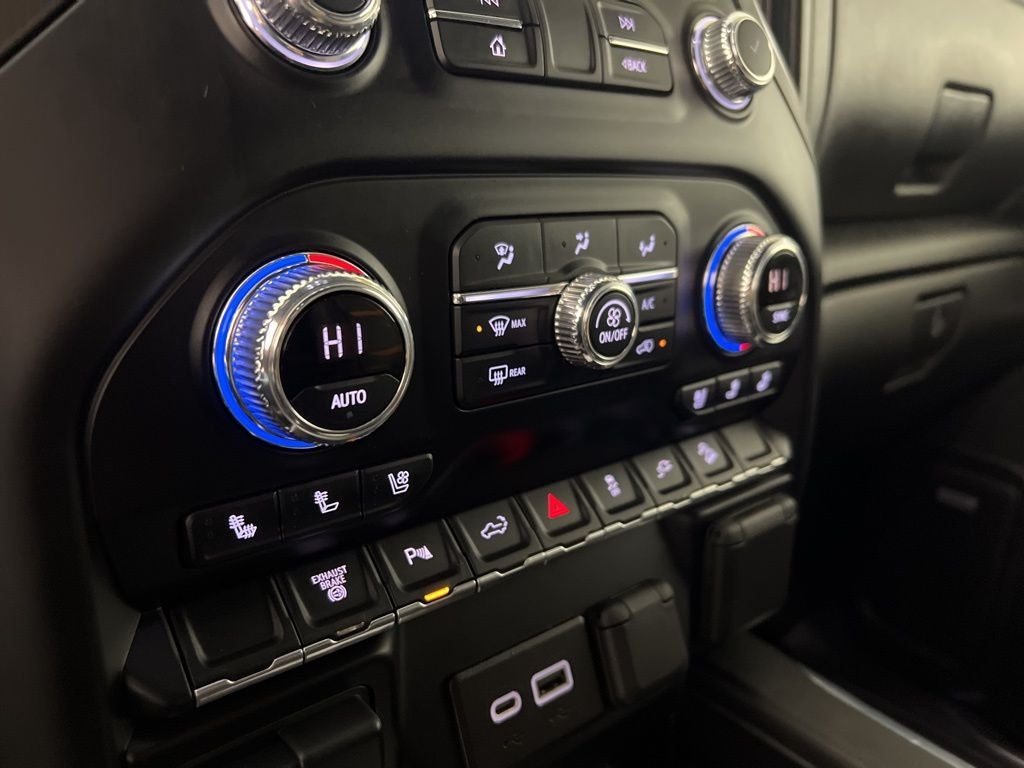 2022 GMC Sierra 2500HD AT4