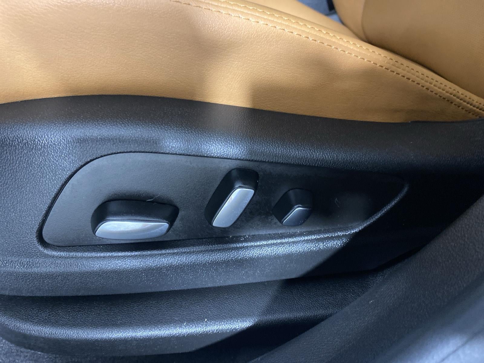2025 Cadillac XT5 AWD Premium Luxury