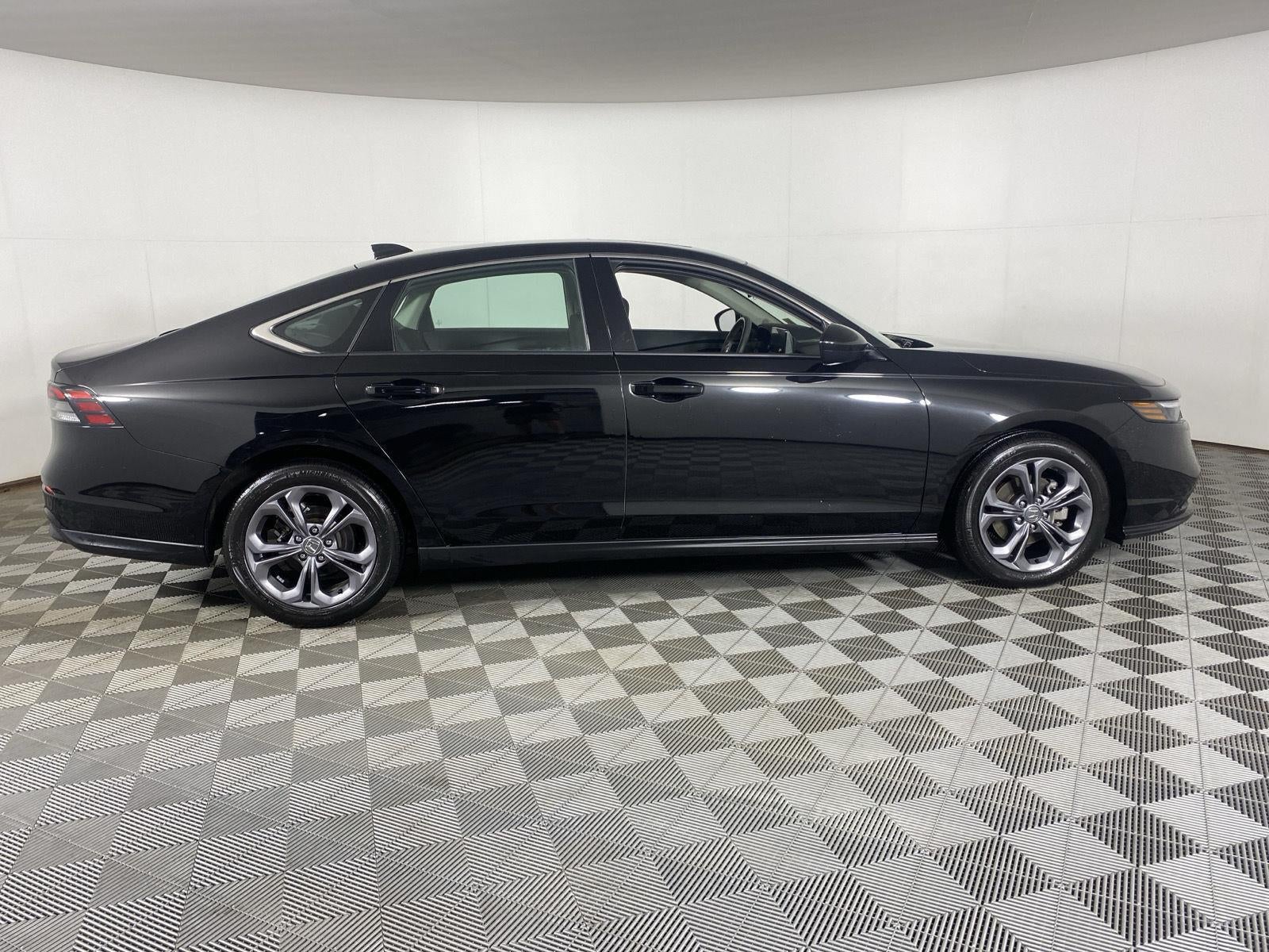 2023 Honda Accord Sedan EX