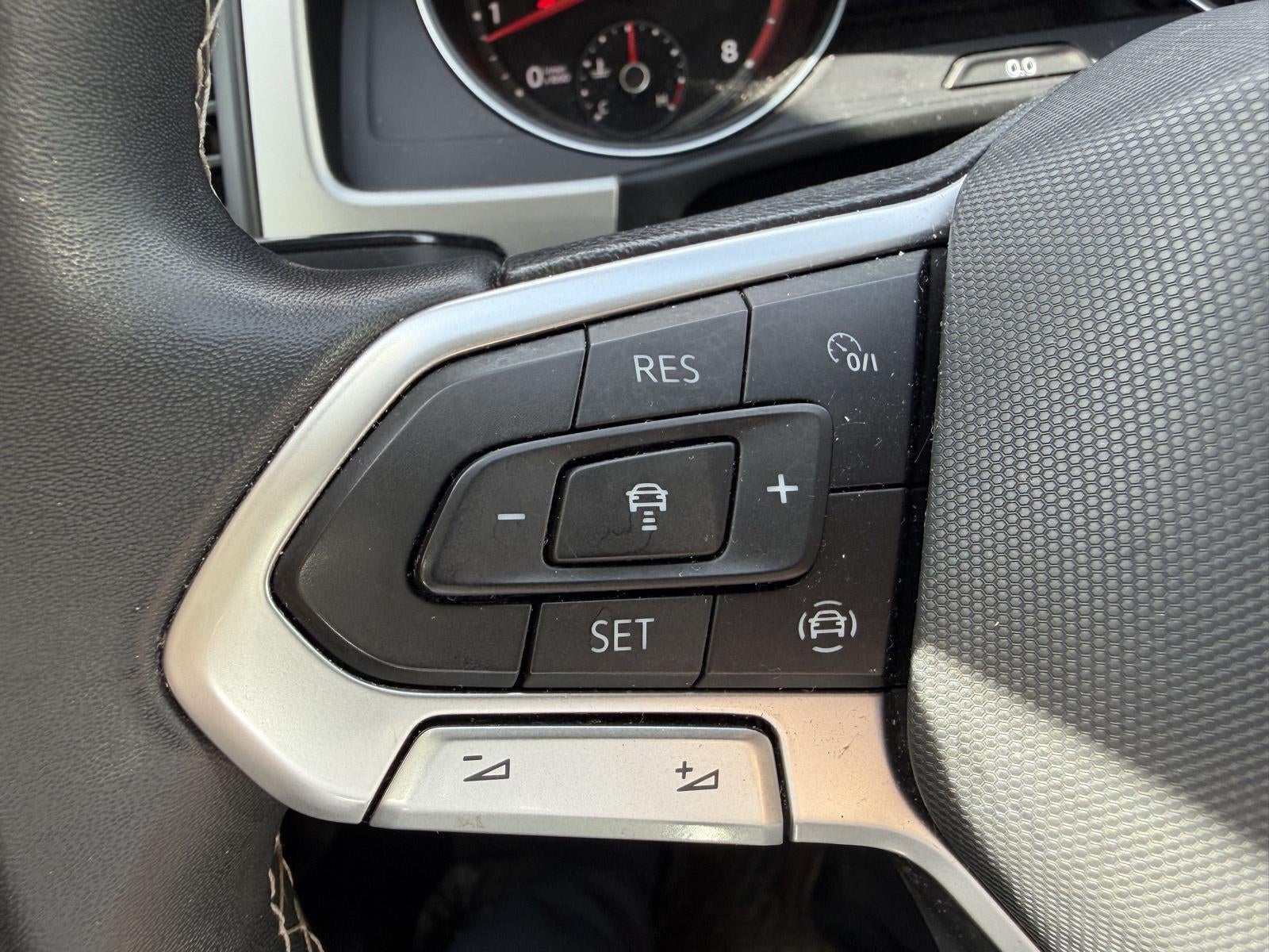 2021 Volkswagen Atlas 3.6L V6 SE w/Technology