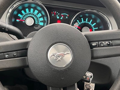 2011 Ford Mustang V6