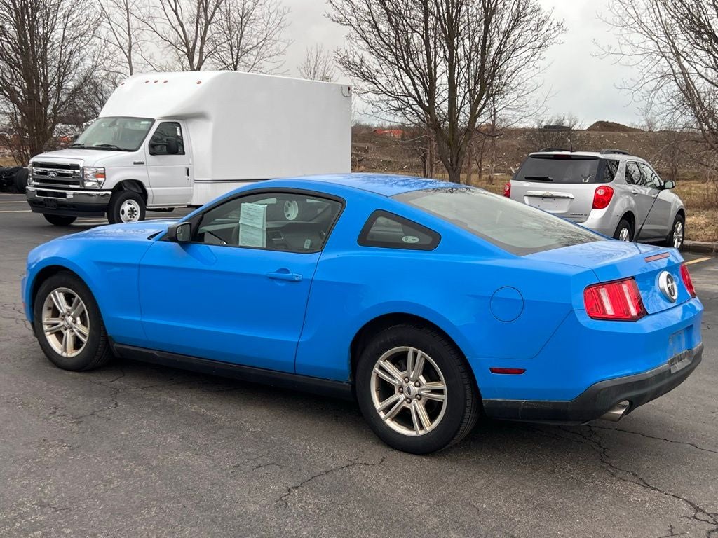 2011 Ford Mustang V6