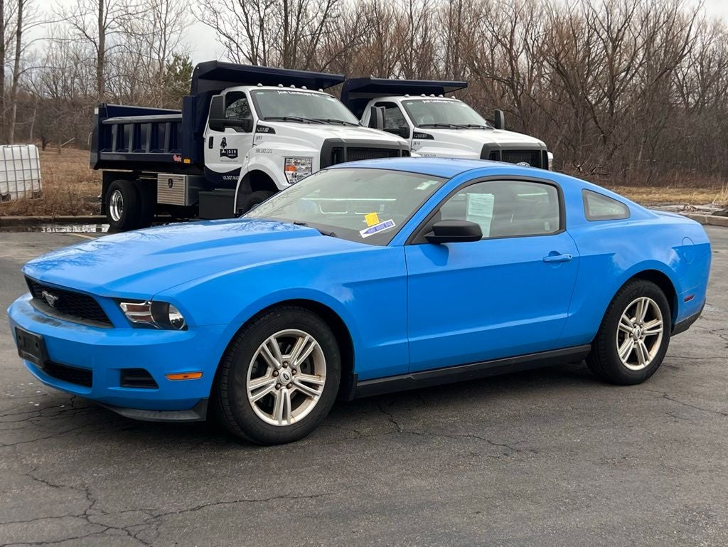 2011 Ford Mustang V6