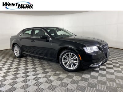 2019 Chrysler 300 Touring