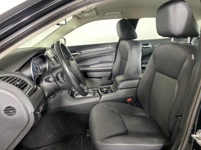 2019 Chrysler 300 Touring