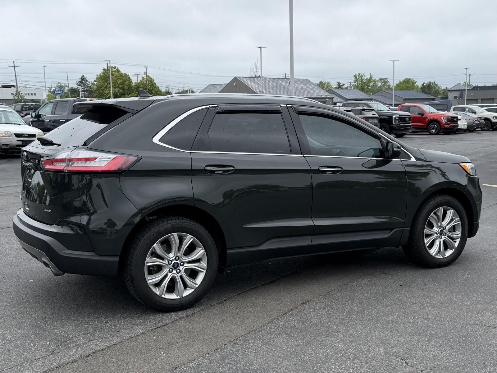 2022 Ford Edge Titanium