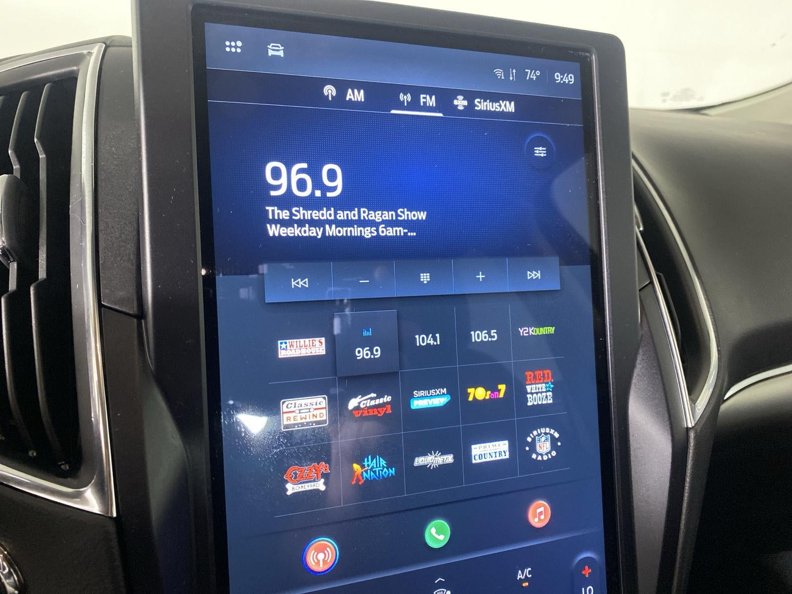 2024 Ford Edge Titanium