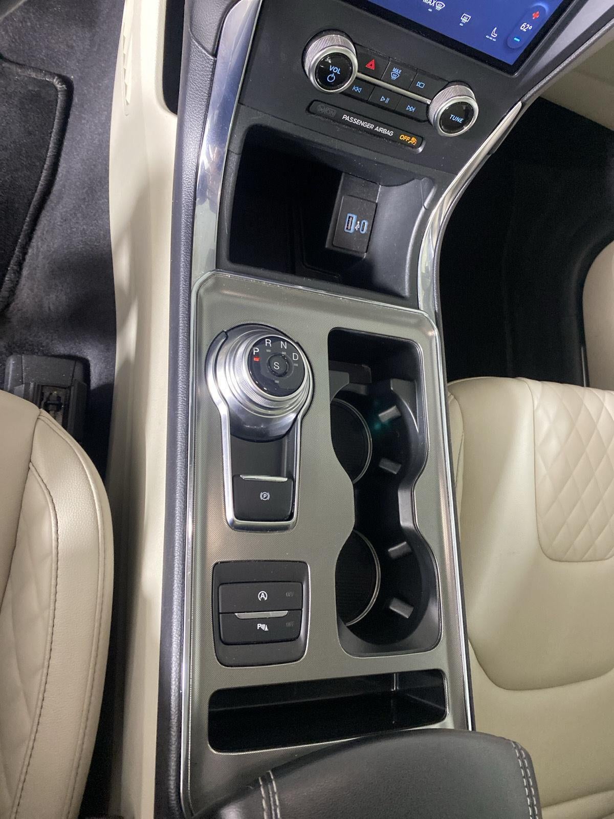 2023 Ford Edge Titanium