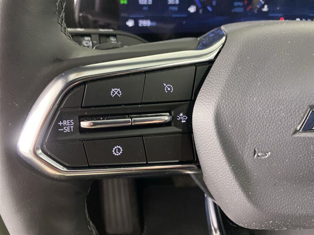 2025 Chevrolet Equinox Base