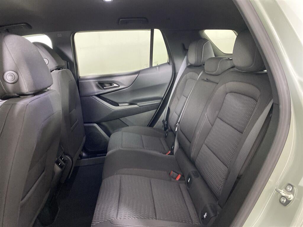 2025 Chevrolet Equinox Base