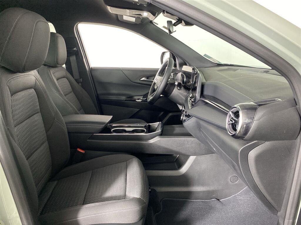 2025 Chevrolet Equinox Base