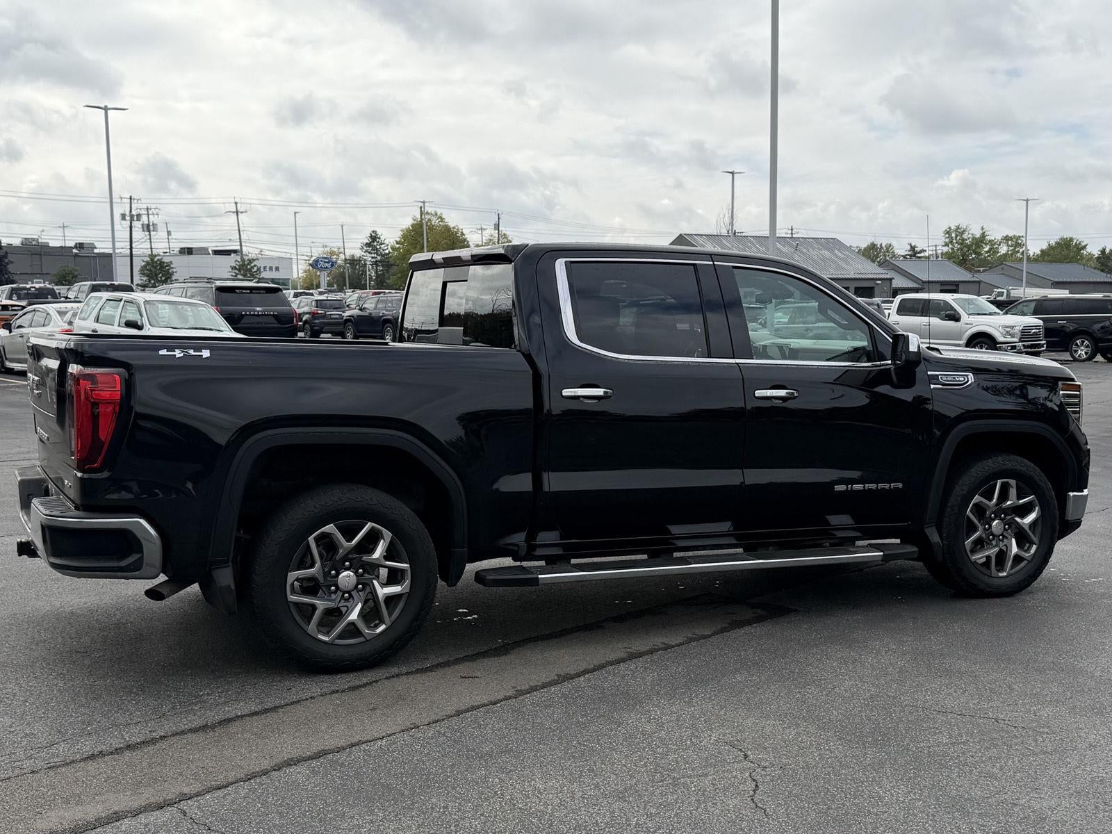2025 GMC Sierra 1500 SLT