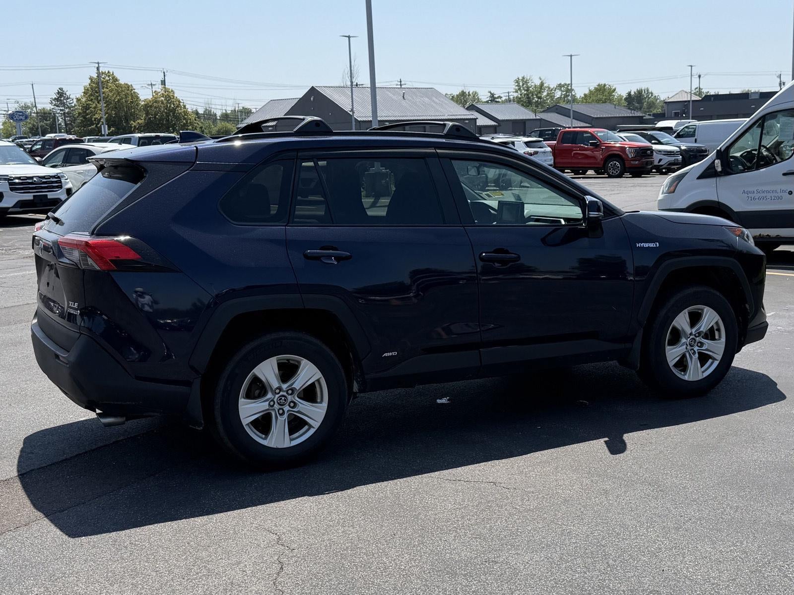 2021 Toyota RAV4 Hybrid XLE