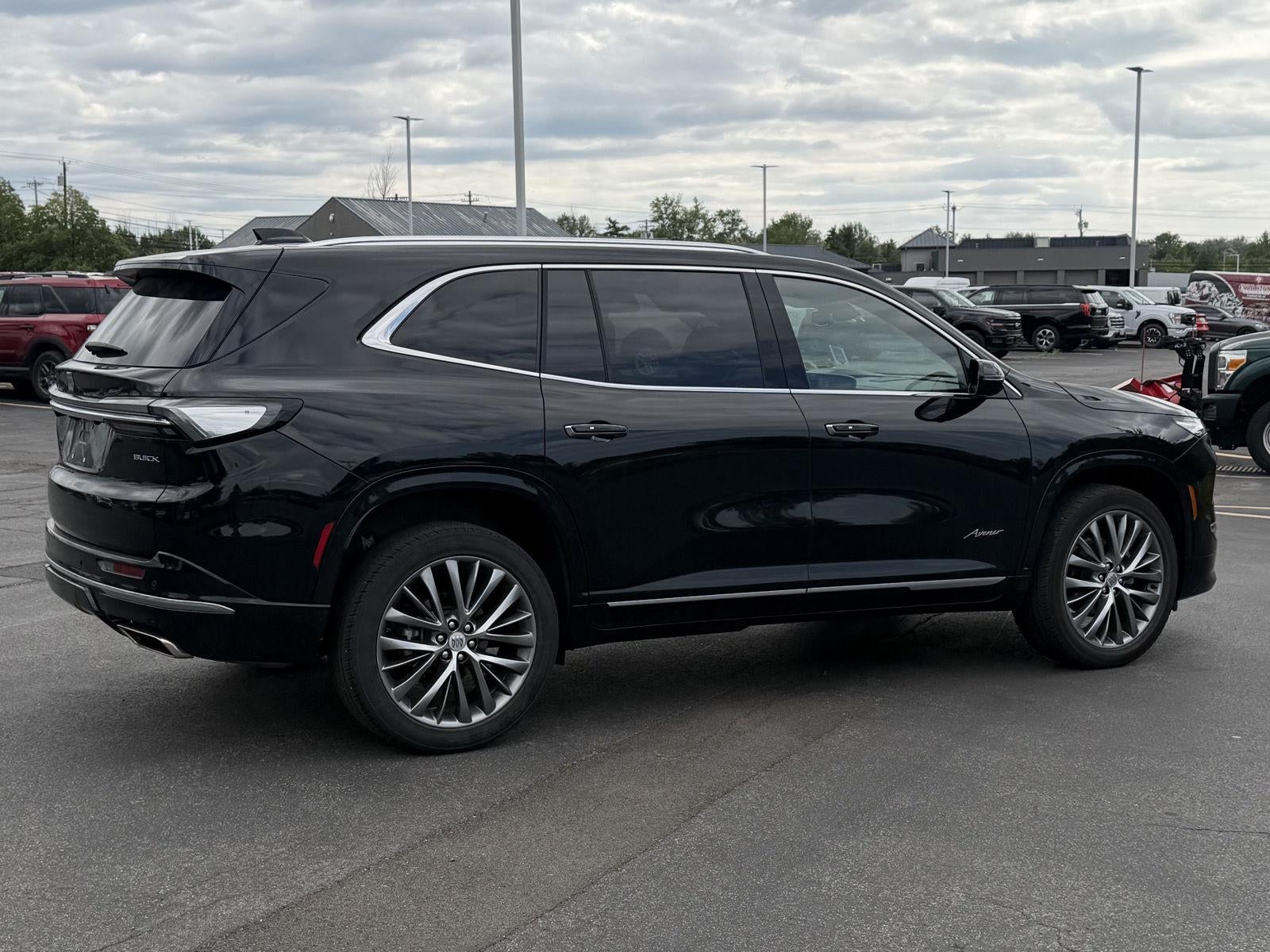 2025 Buick Enclave Avenir