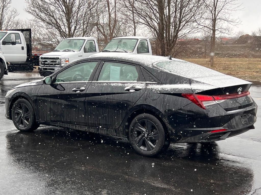 2021 Hyundai ELANTRA SEL