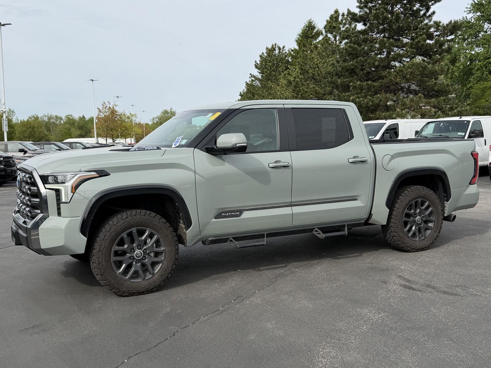 2024 Toyota Tundra Platinum HV