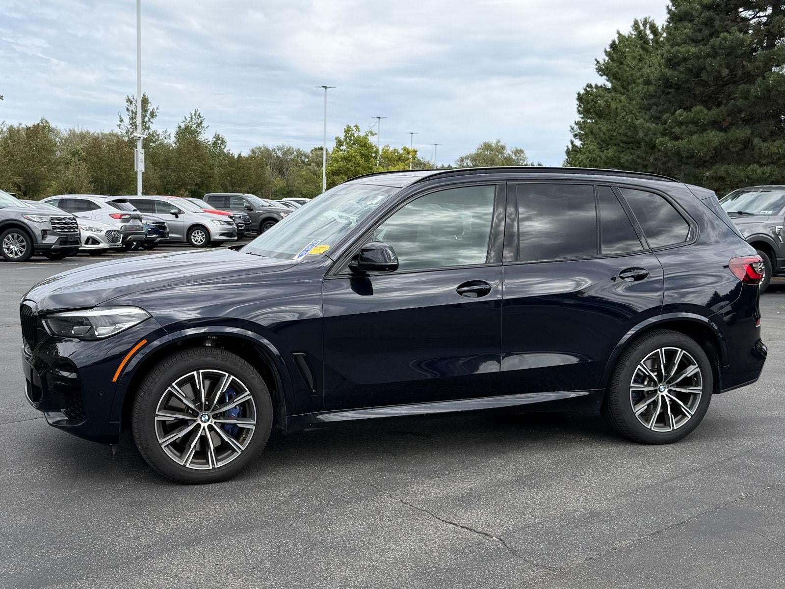 2022 BMW X5 M50i