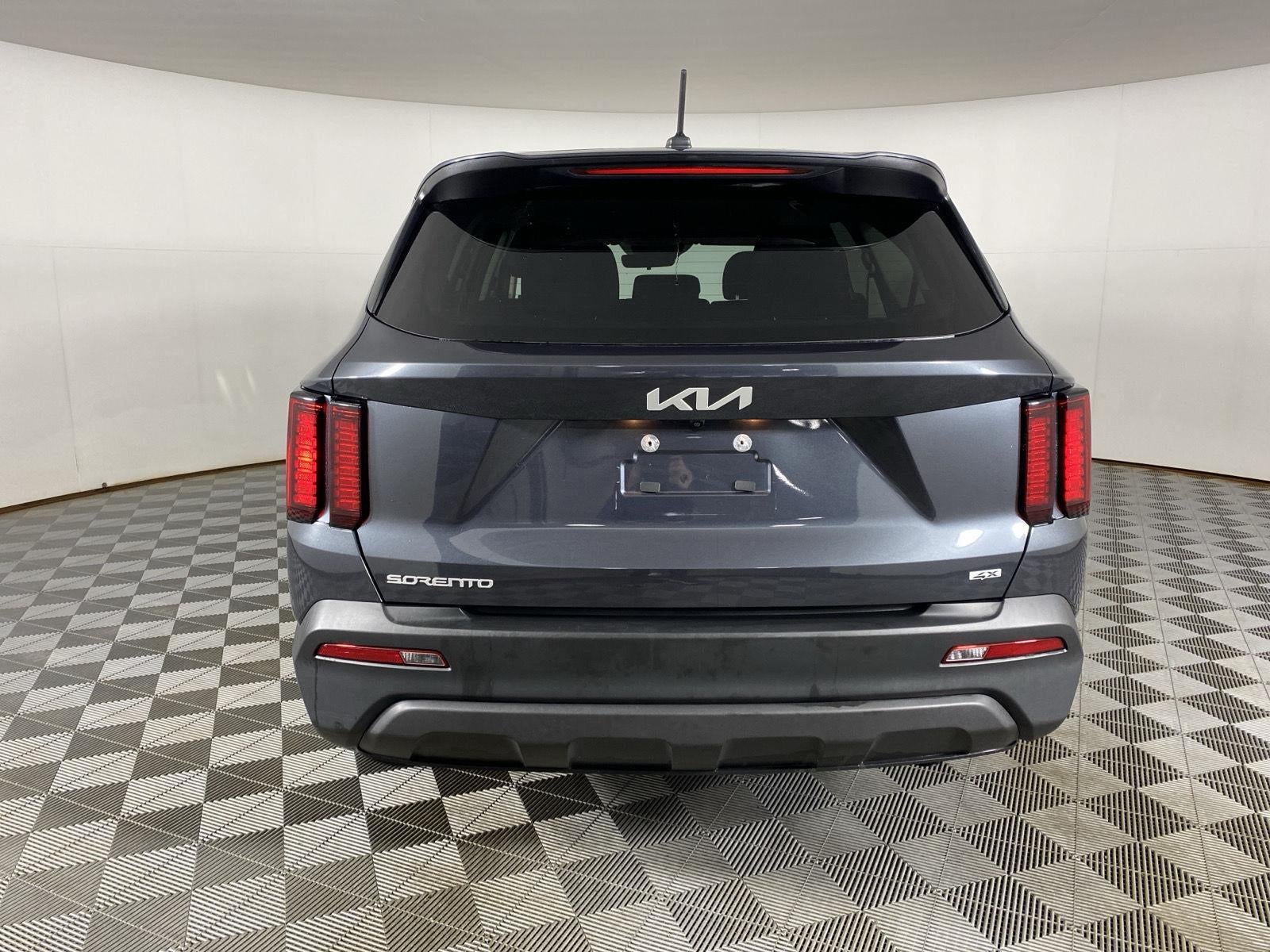 2023 Kia Sorento LX