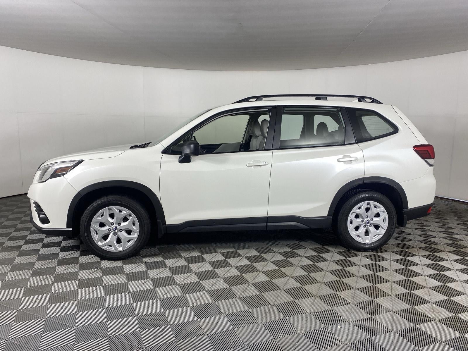 2023 Subaru Forester Base