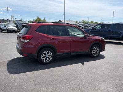 2022 Subaru Forester Premium