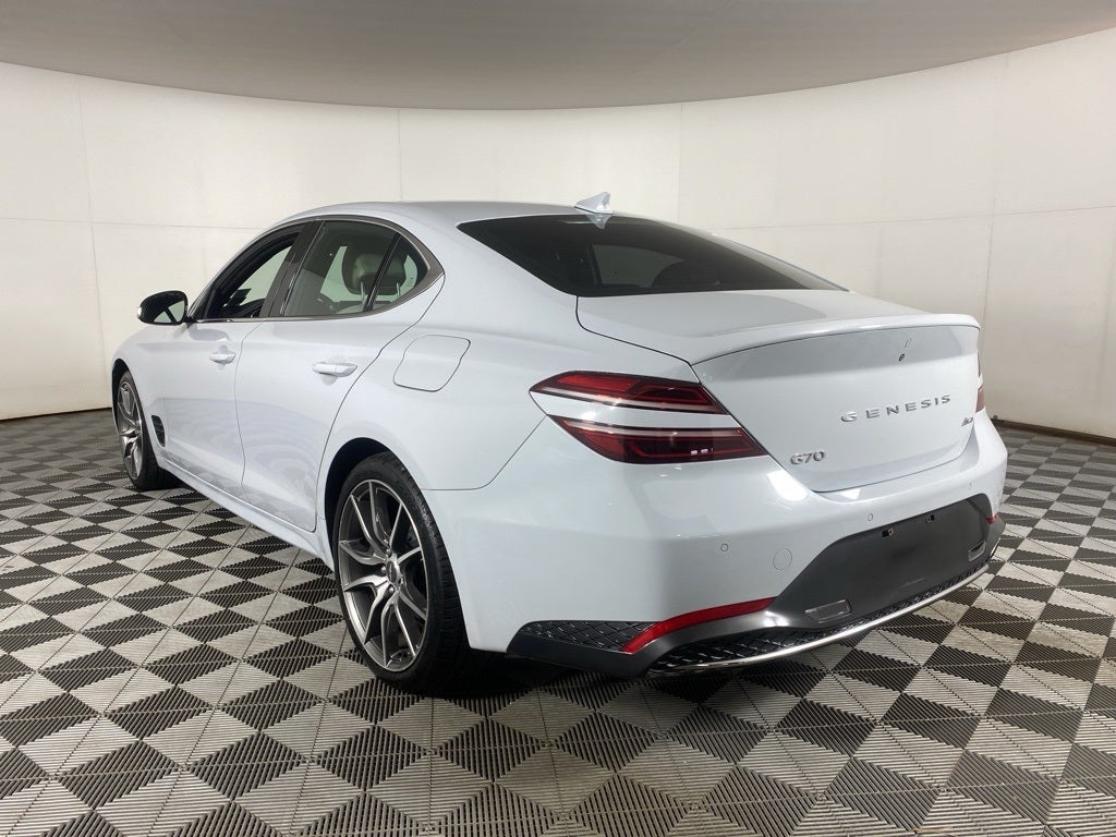 2022 Genesis G70 2.0T