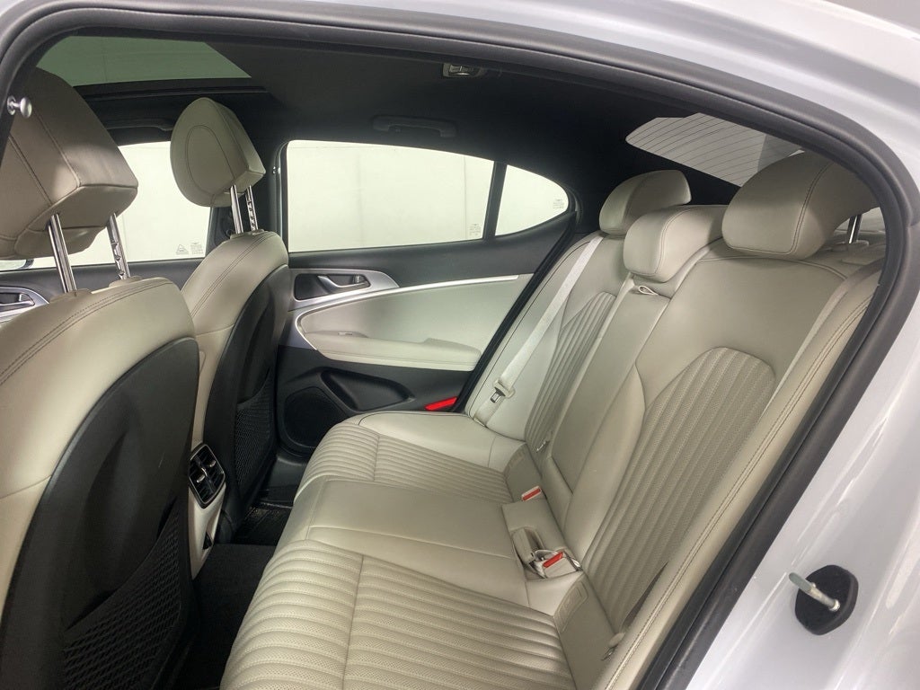 2022 Genesis G70 2.0T