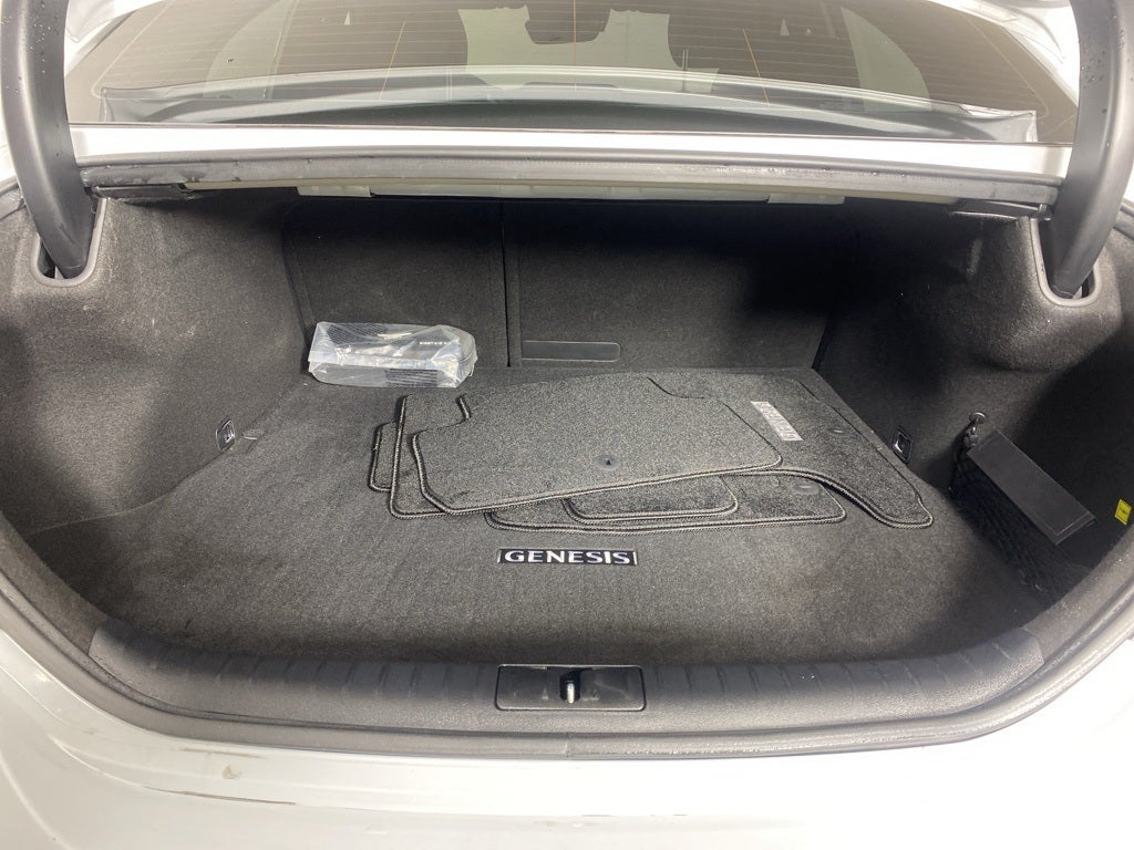 2022 Genesis G70 2.0T