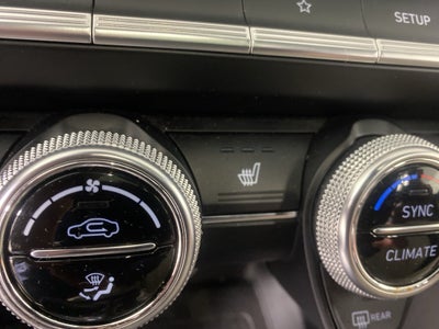 2022 Genesis G70 2.0T