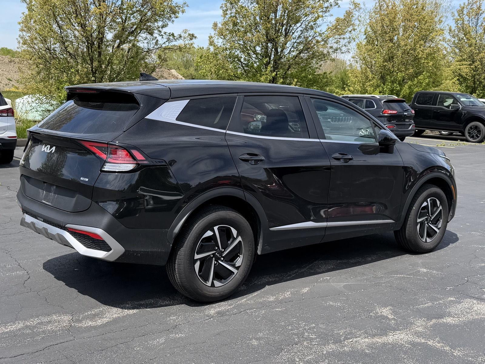 2023 Kia Sportage Hybrid LX